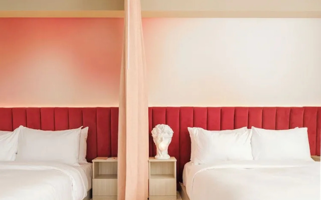 Rose Hôtel Invisible