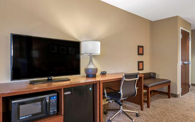 Comfort Inn PA Turnpike - 1-81