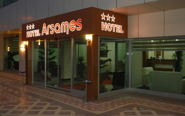 Arsames Hotel