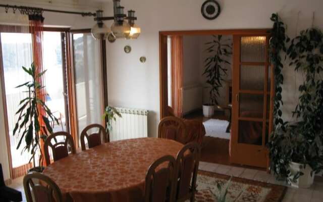 Apartments Mahić
