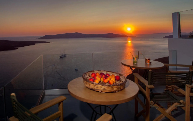 Aperto Suites - Adults Only