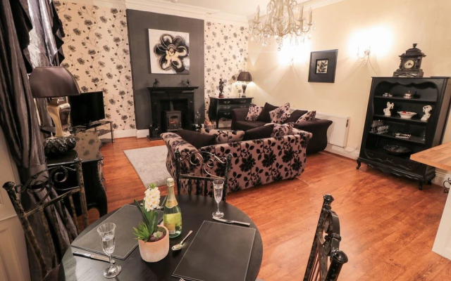 Sneaton Hall Apartment 4