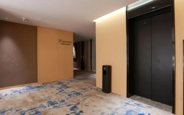Yichun Meishu Hotel