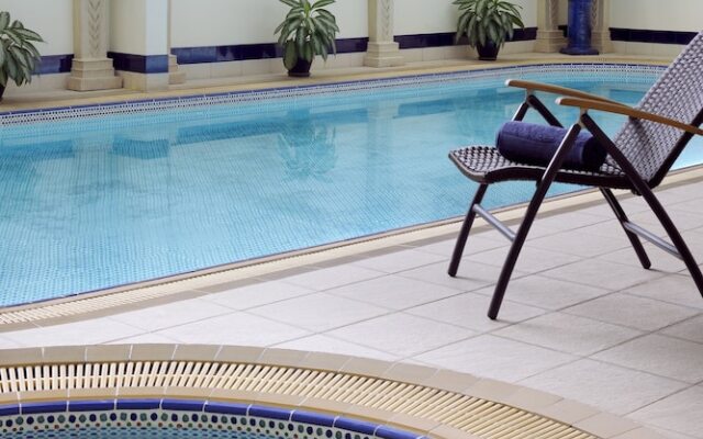 Al Safir Hotel & Tower