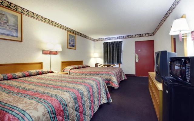 Americas Best Value Inn & Suites Macon at Eisenhower Pkwy