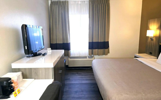 Quality Inn & Suites Longview Kelso