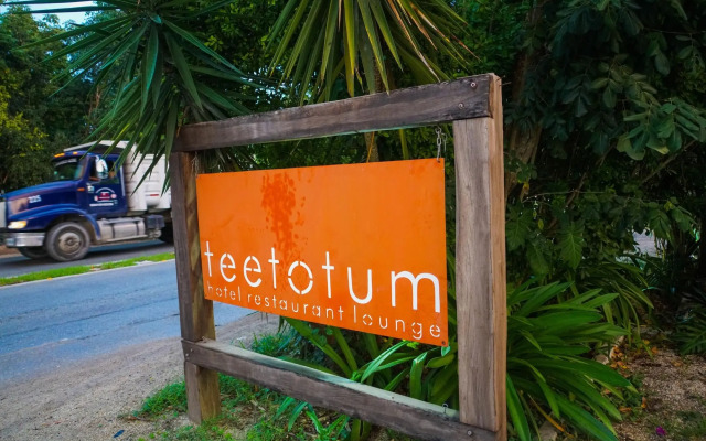 Teetotum Hotel Restaurant Lounge