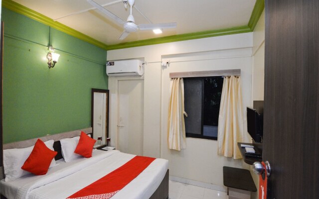 Hotel Nikhil Garden