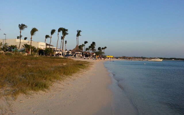 Le Chateau Ocean Villas