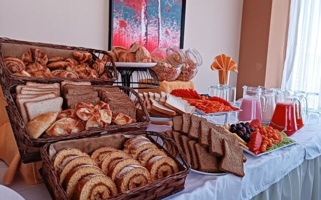 Elegance  Hotel