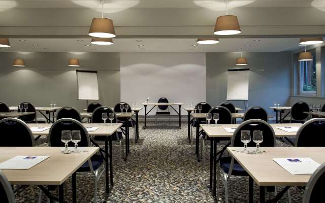 Kyriad Lille Est Villeneuve d'Ascq