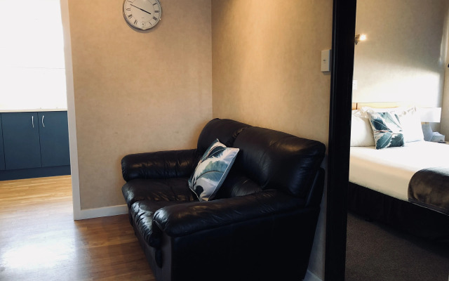 Hacienda Motor Lodge