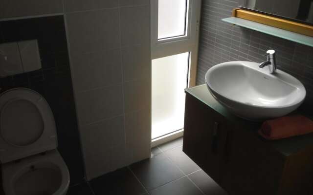 Novron Villas B3
