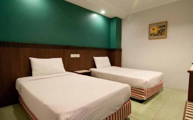 Swing & Pillows Hotel