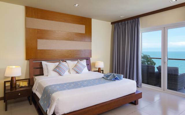 The Cliff Resort & Residences