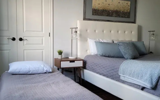 Champlain Condo 202