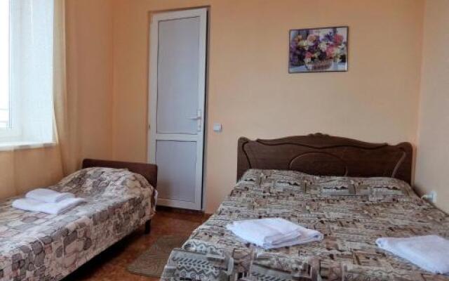 Guest House Levyi Bereg