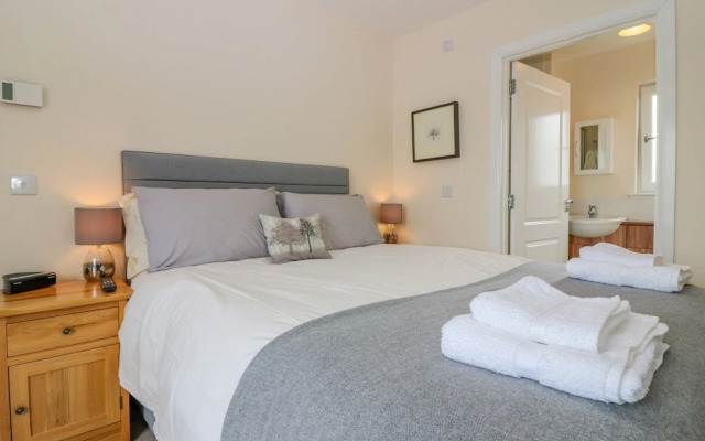 10 Goodhope Gardens