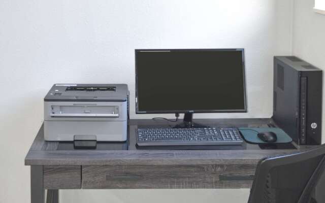 Quality Inn & Suites Brooks Louisville South