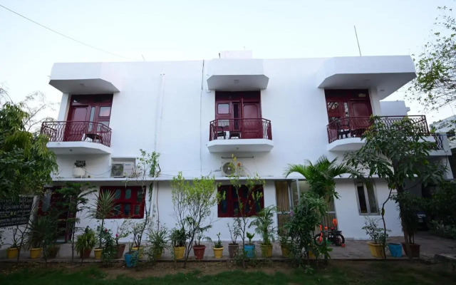 Falcon Guest House