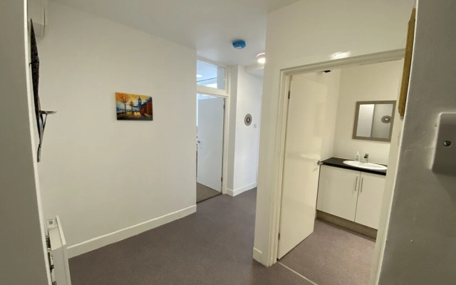 Octagon Apartment 2