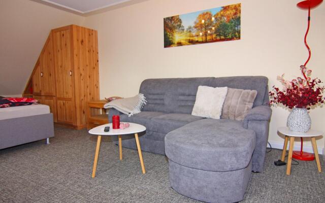 Apartment house, Lütow