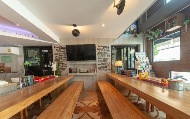 Sleep Walker Poshtel - Hostel