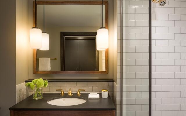 Kimpton Journeyman Hotel by IHG