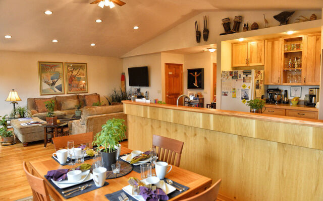 11th Avenue Bed and Breakfast