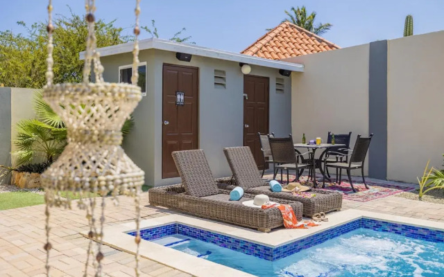 Beautiful 3br4ba Amazing Location w Private Pool