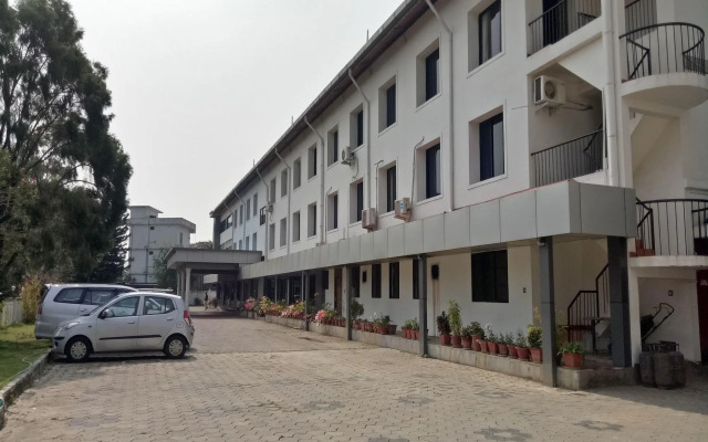 Deliza Residency By OYO Rooms