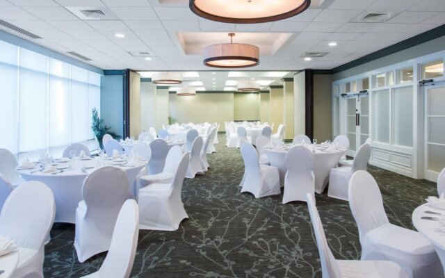 Crowne Plaza Melbourne - Oceanfront by IHG