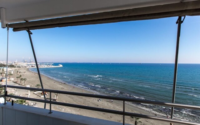 Laila's Seaview Penthouse Apartments