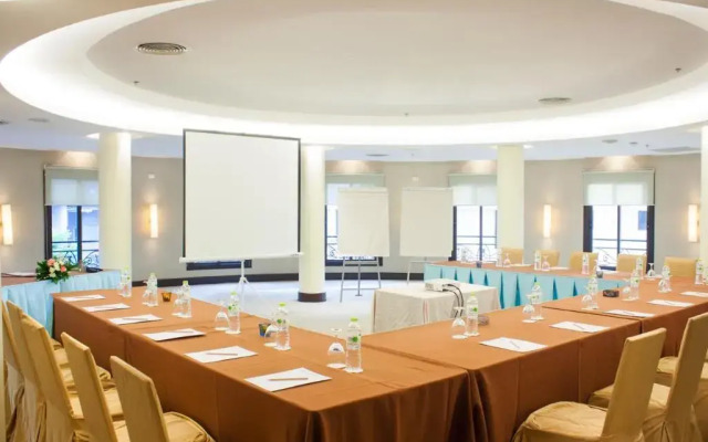 The Davis Bangkok Hotel