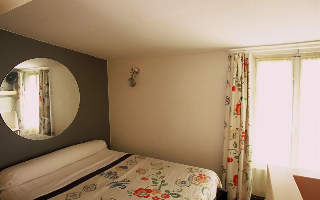 Trendy Canette Hotel