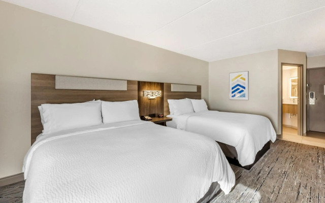 Holiday Inn Express Crestwood by IHG