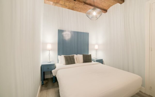 Modern & Chic 2 Bed Apt in Lesseps