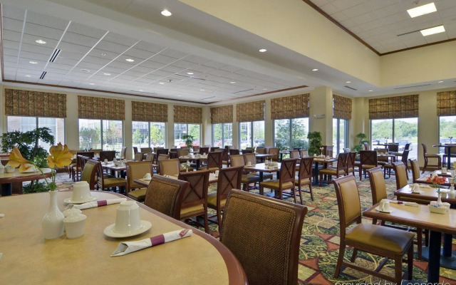 Hilton Garden Inn Lake Forest Mettawa