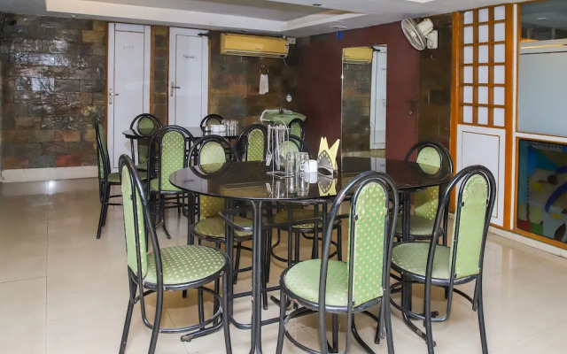 OYO 2871 Hotel Ratnakar Inn