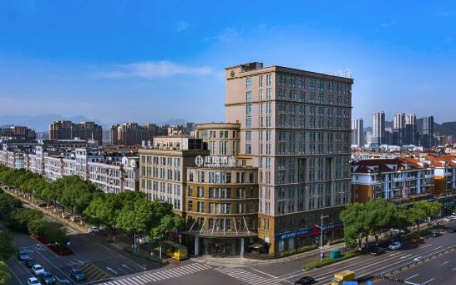 PHIREN Hotel Anji Jiuzhou Changshuo Plaza, Anji