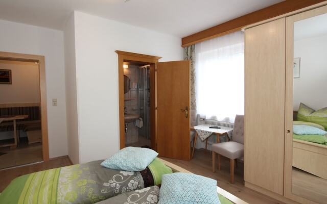 Hilltop Apartment in Aschau im Zillertal near Ski Area