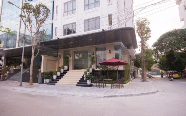 Poonsa Duy Tan Hotel & Serviced Apartment