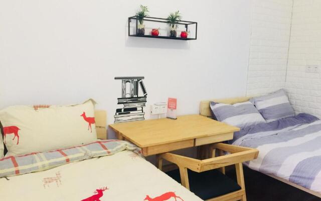 Lin Jiang Apartment