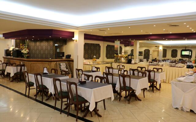 Centuria Hotel Buenos Aires