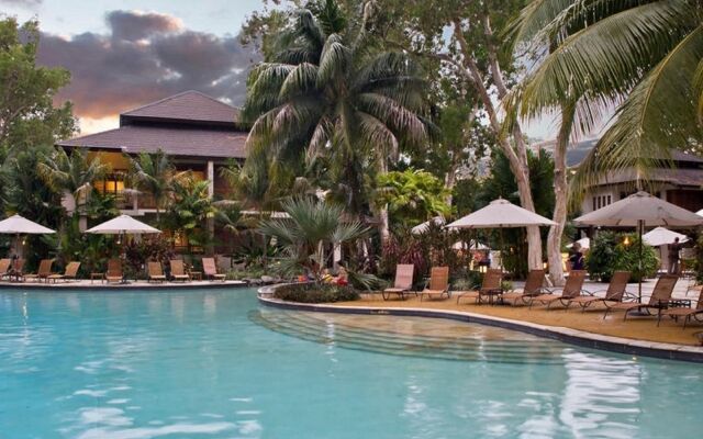 Luxury Apartment at Sea Temple Palm Cove 2 Bed 2 Bath
