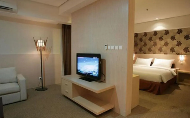 Horison Ultima Ratu Serang