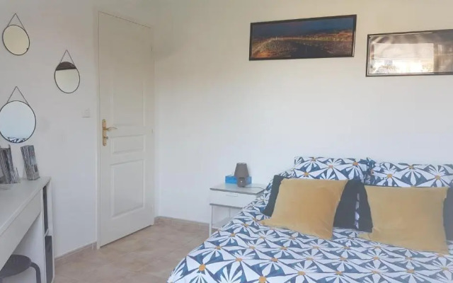 Chambre Privee Des 2 Clochers (Adults Only)