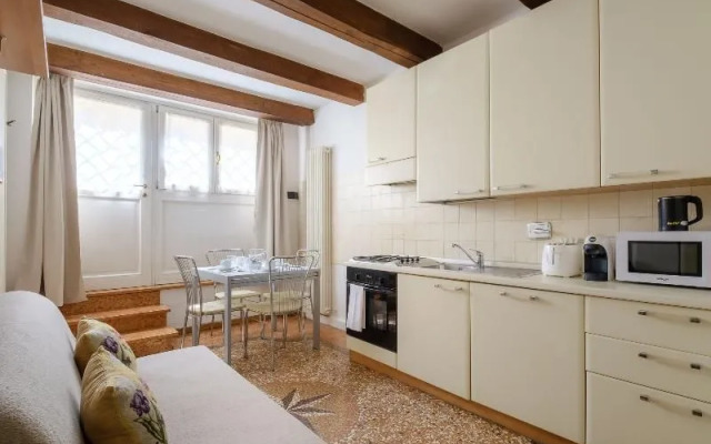 Frassinago Suites-BolognaRooms