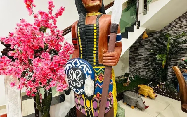 Maxwell Inn Luxury Hotel