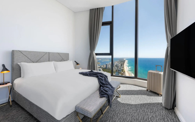 Meriton Suites Surfers Paradise